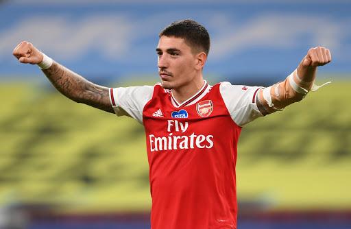 Image เปแอสเซหวังเซ็น Hector Bellerin กองหลังปืนโต